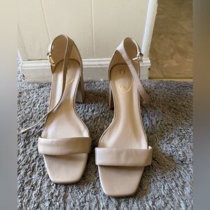 Sam Edelman Like New Nude Heels
